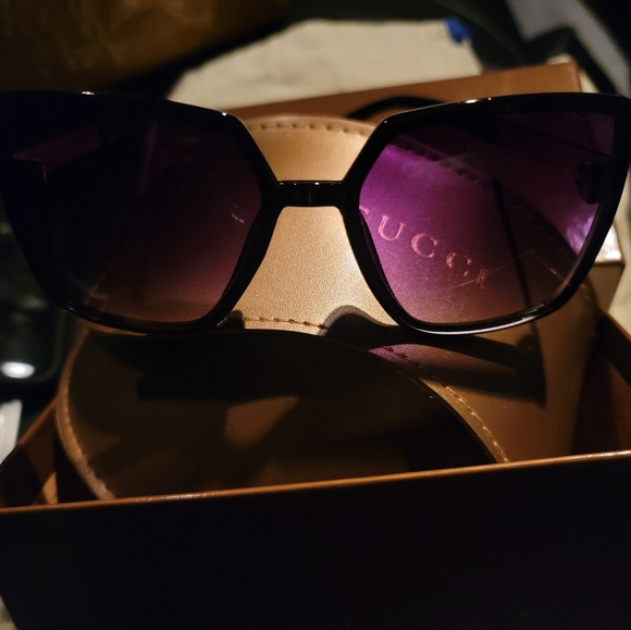 Gucci sunglasses main image 4